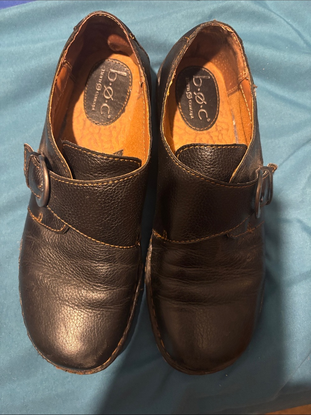 b.o.c. Women’s Black Leather Slip-On Loafers with Buckle Accent size 8